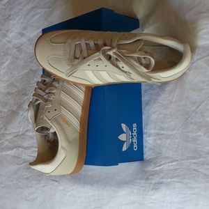 NIB adidas samba og cream
